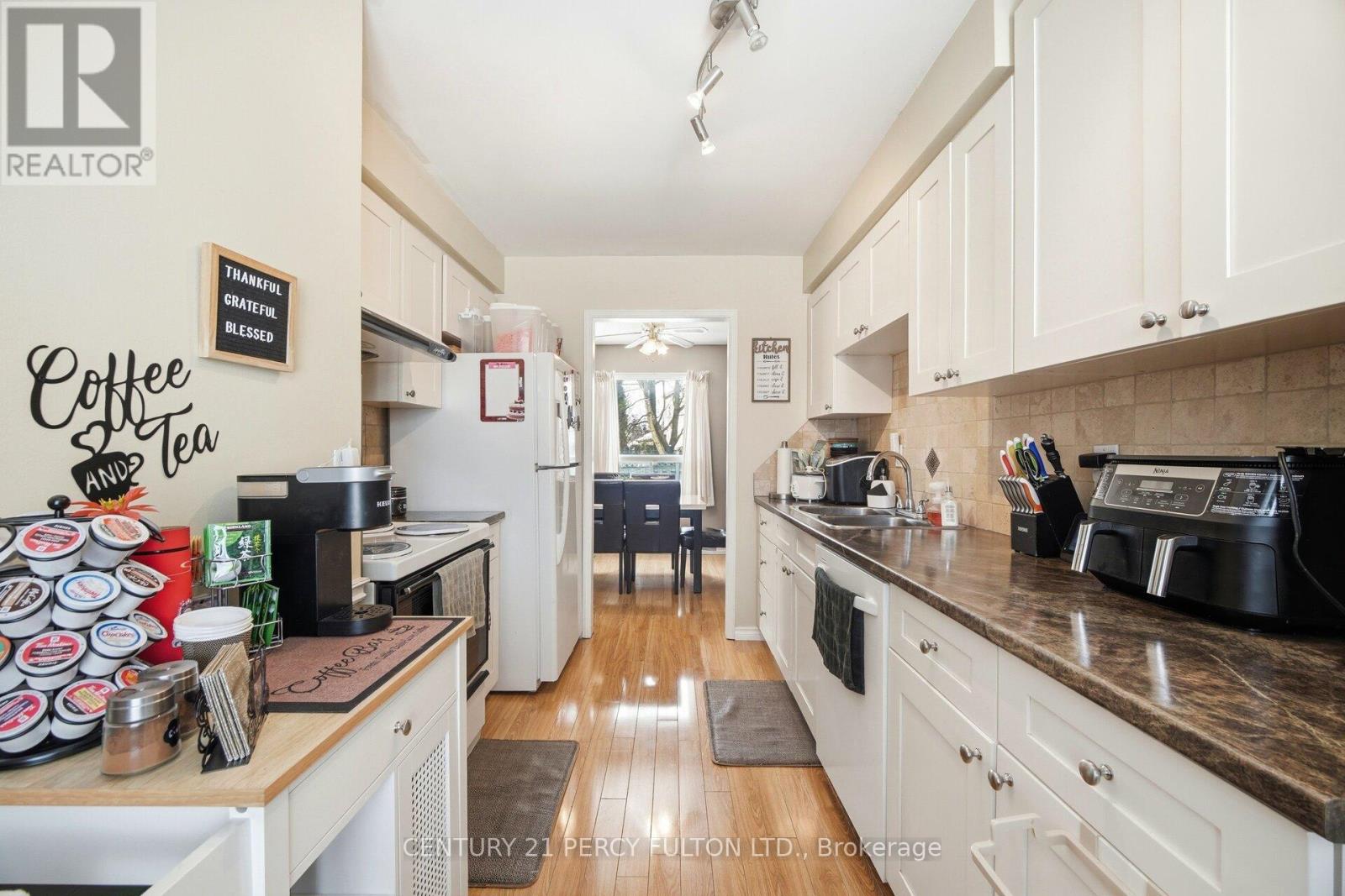 58 Marshall Crescent, Ajax, Ontario  L1T 2N9 - Photo 5 - E12846230