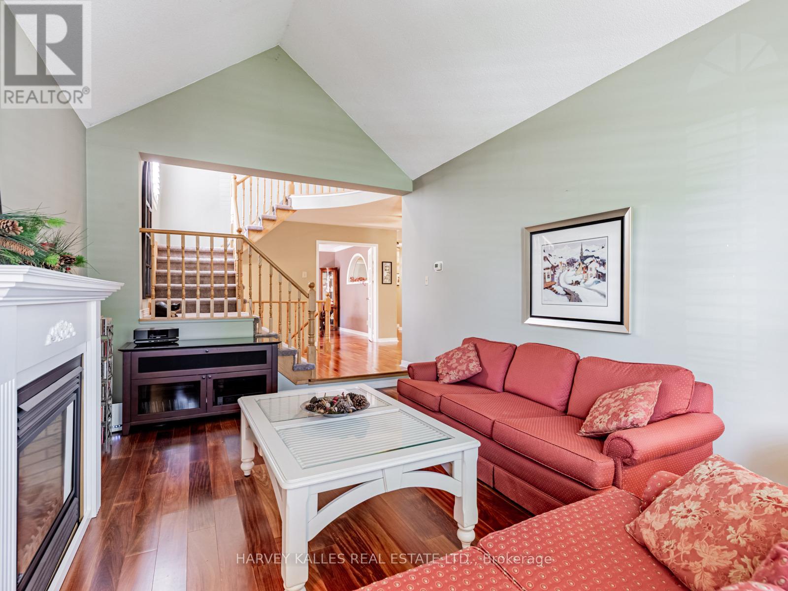 49 Rothean Drive, Whitby, Ontario  L1P 1L5 - Photo 5 - E12846310