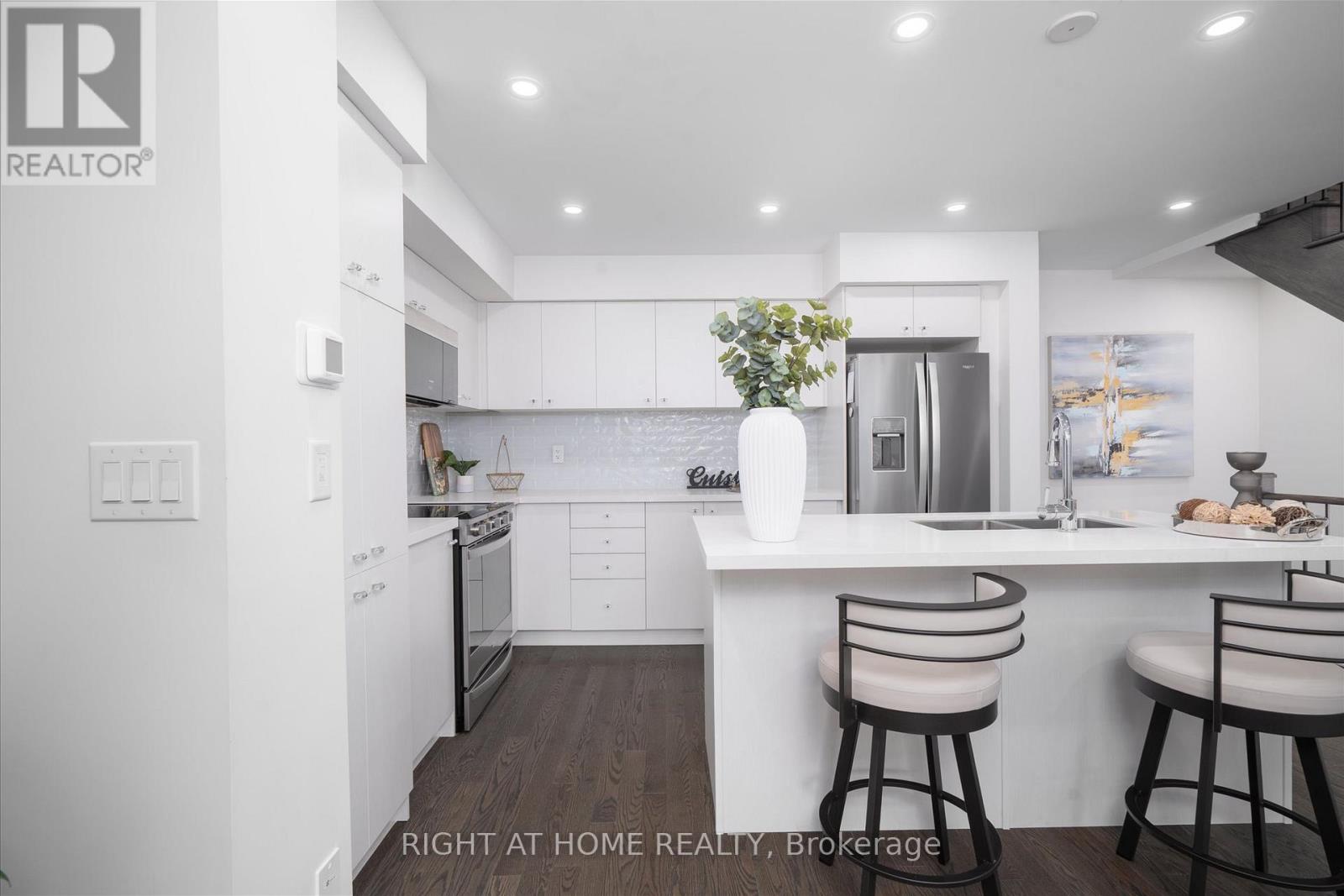 33 Amulet Way, Whitby, Ontario  L1R 0R5 - Photo 11 - E12846322