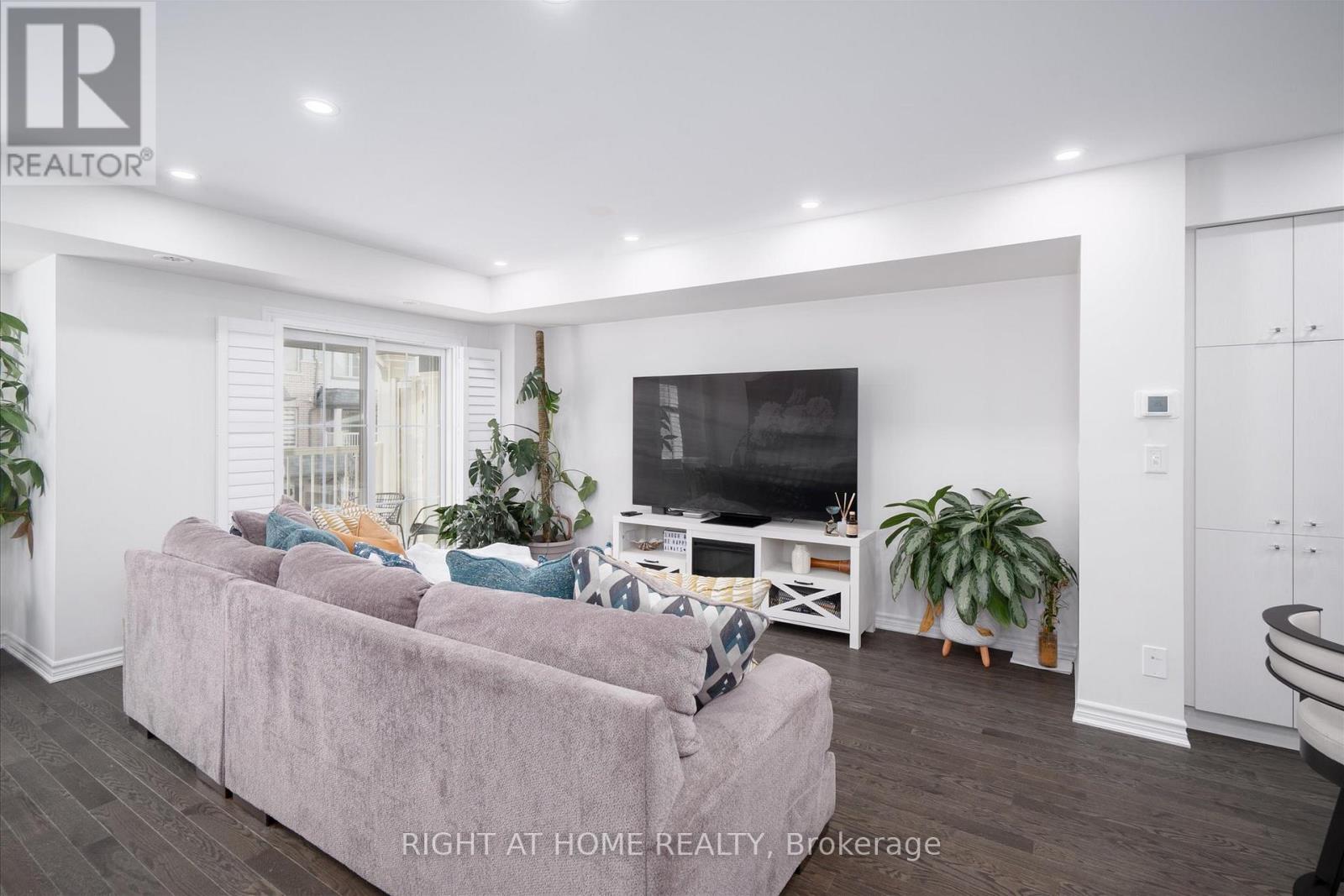 33 Amulet Way, Whitby, Ontario  L1R 0R5 - Photo 6 - E12846322