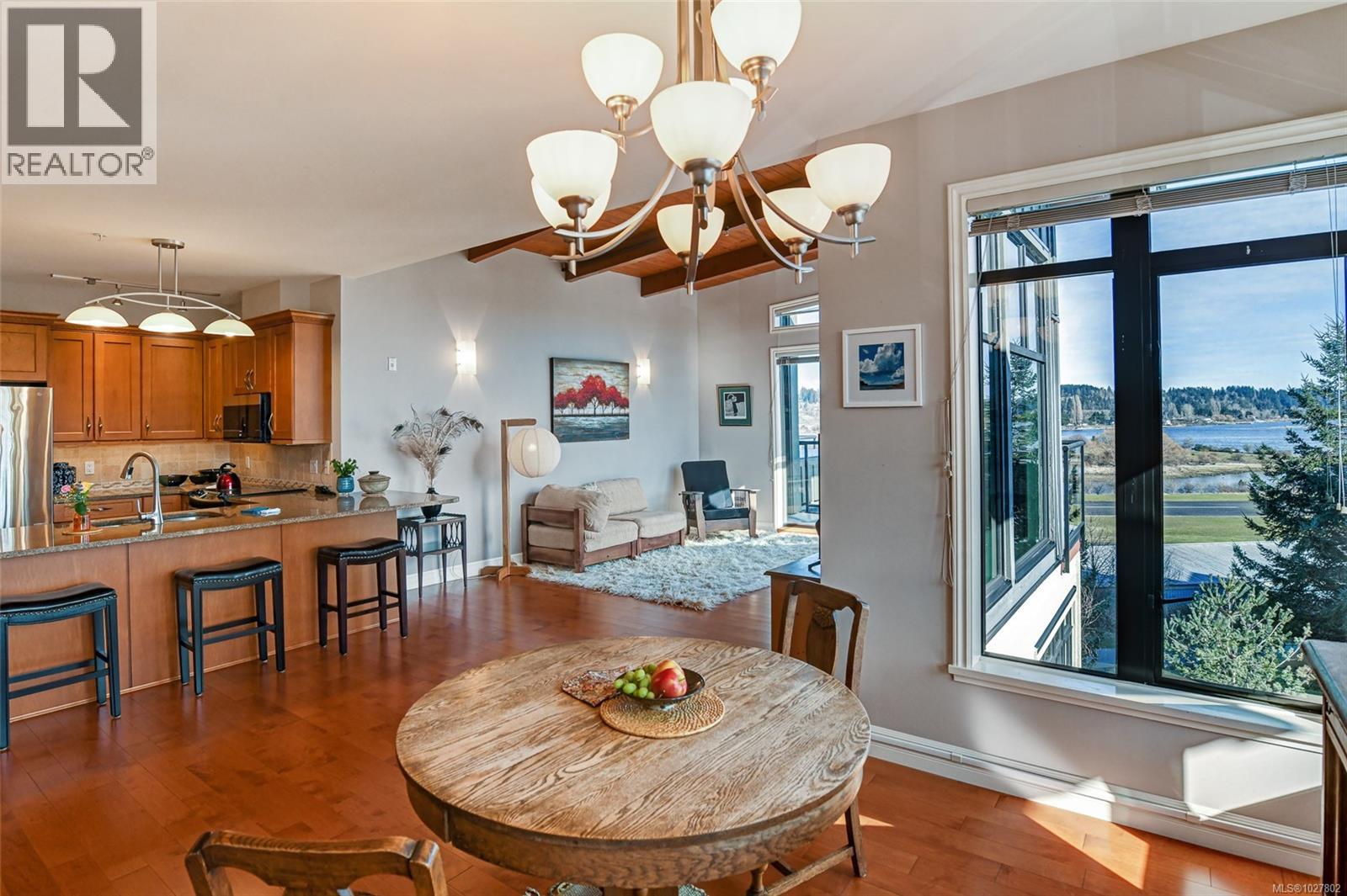 344 2300 Mansfield Dr, Courtenay, British Columbia  V9N 3S3 - Photo 6 - 1027802