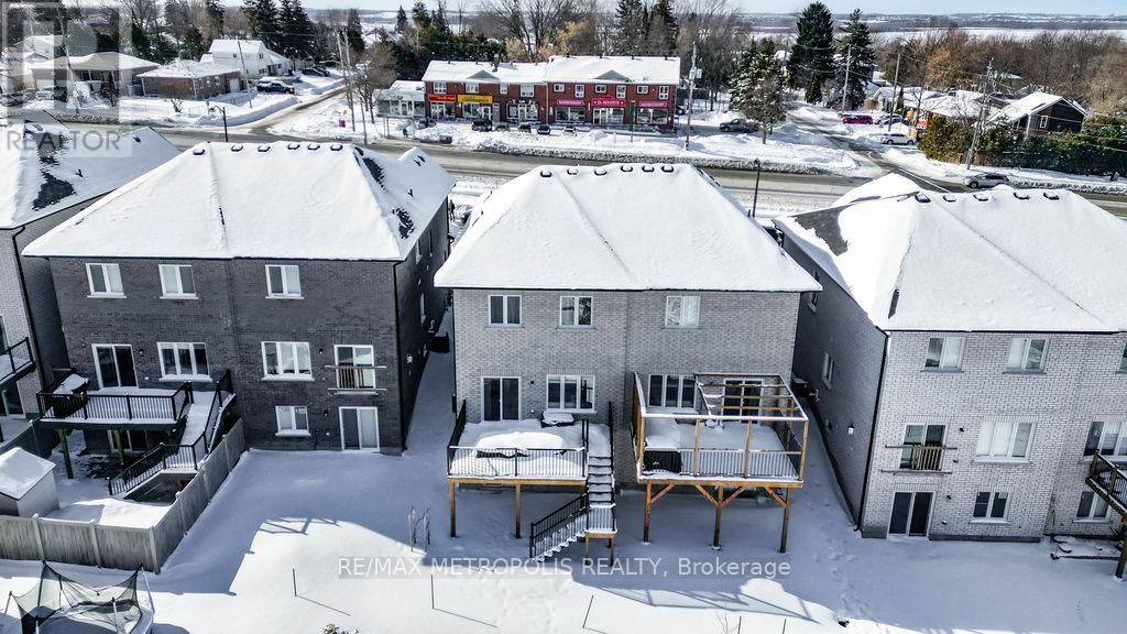 22 Haskins Crescent, Georgina, Ontario  L4P 0H4 - Photo 12 - N12846244