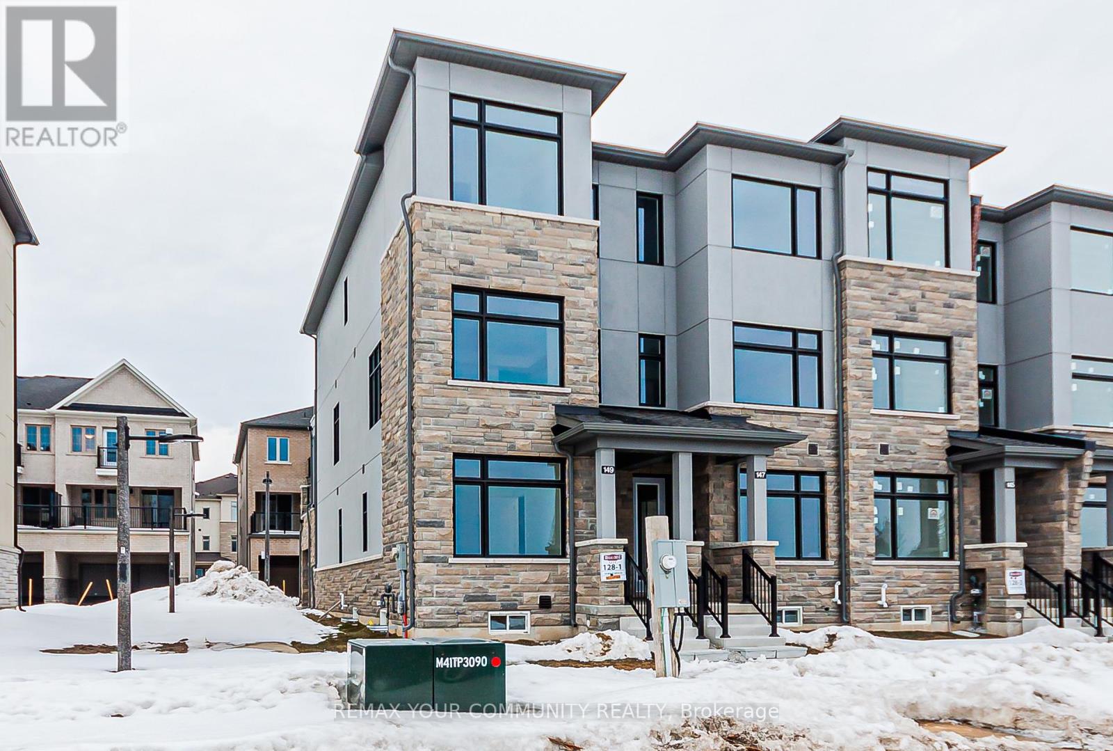 149 BERCZY GREEN DRIVE, Markham, Ontario