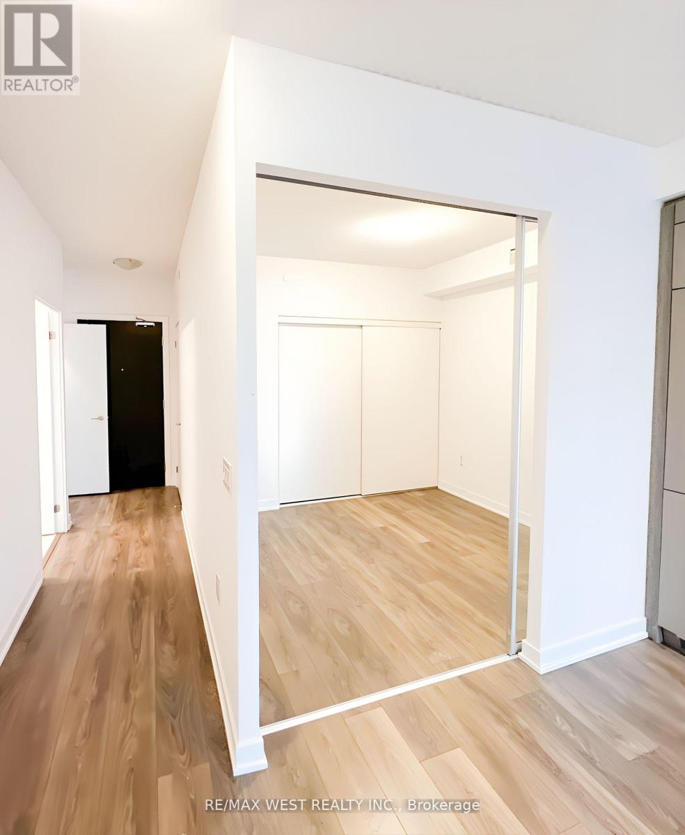 720 - 38 Honeycrisp Crescent, Vaughan (Vaughan Corporate Centre), Ontario  L4K 0M8 - Photo 5 - N12846378