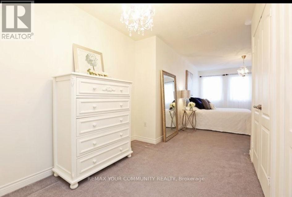 103 Dooley Crescent, Ajax, Ontario  L1T 4J3 - Photo 5 - E12844202