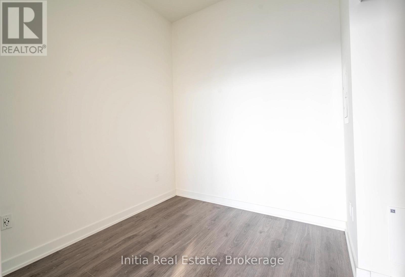 2206 - 28 Ann Street, Mississauga, Ontario  L5G 3G1 - Photo 17 - W12846238