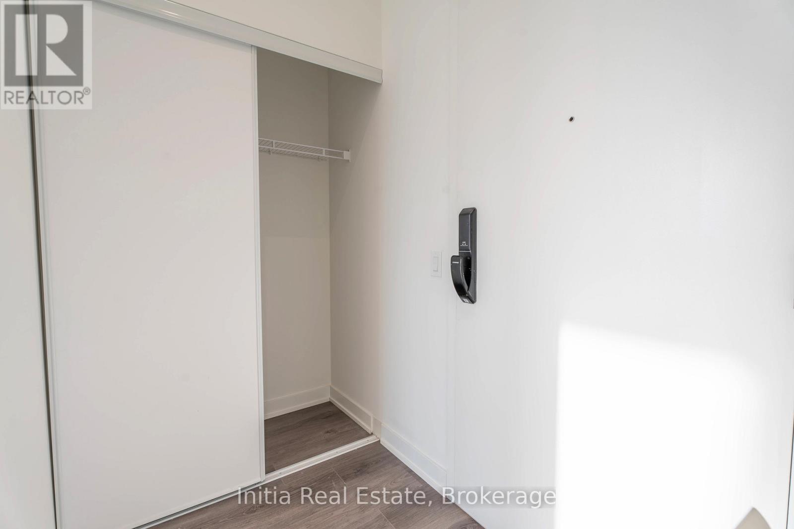 2206 - 28 Ann Street, Mississauga, Ontario  L5G 3G1 - Photo 36 - W12846238