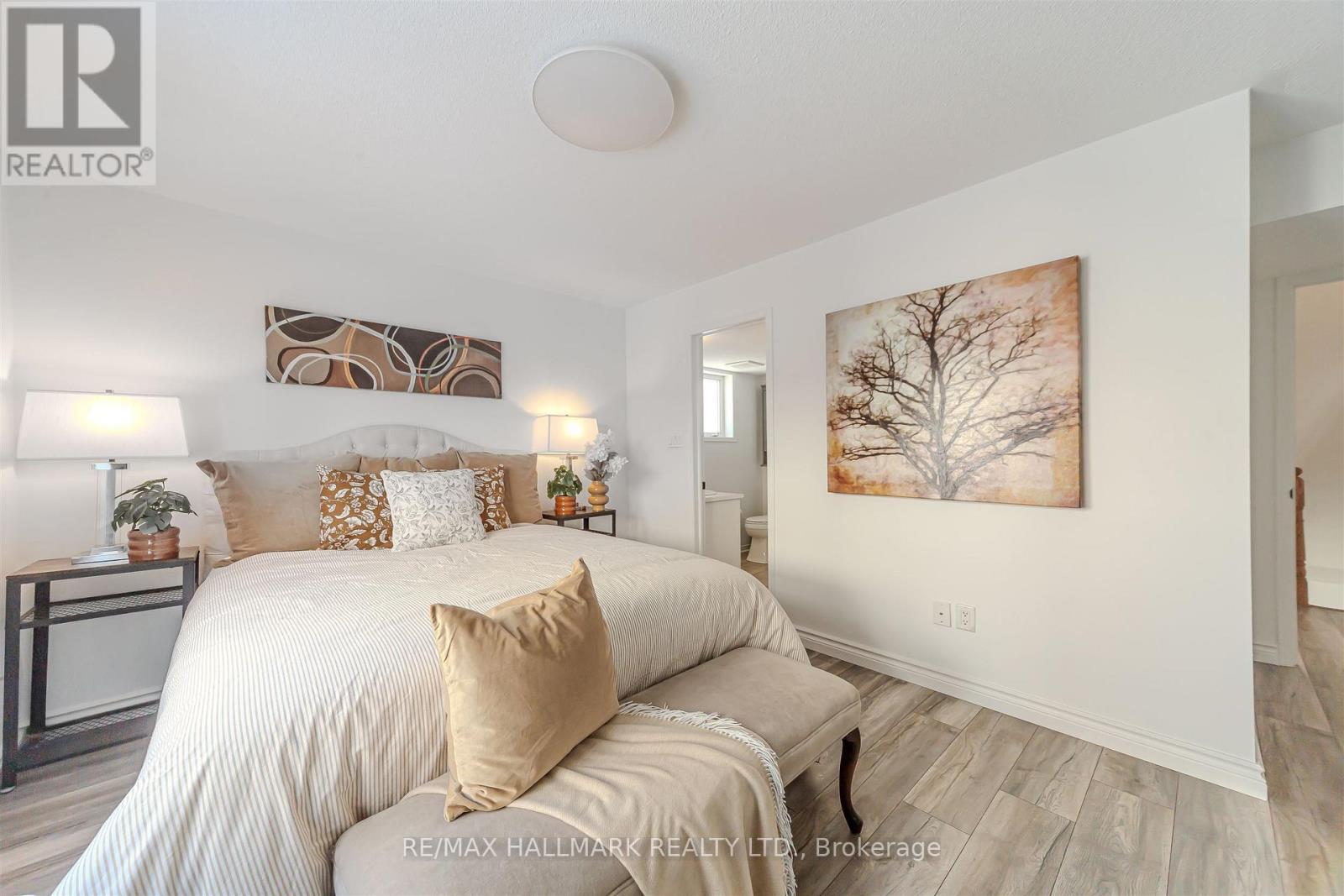 101 - 10 Turntable Crescent, Toronto, Ontario  M6H 4K9 - Photo 20 - W12846256