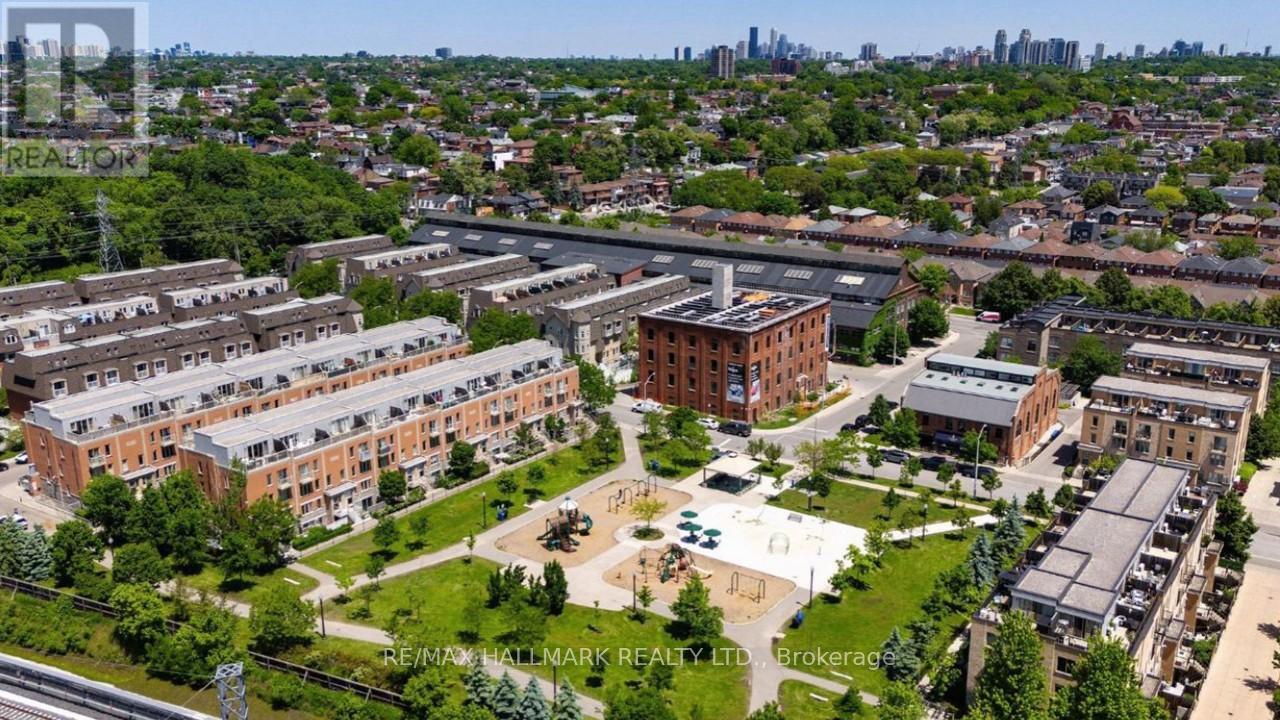 101 - 10 Turntable Crescent, Toronto, Ontario  M6H 4K9 - Photo 38 - W12846256