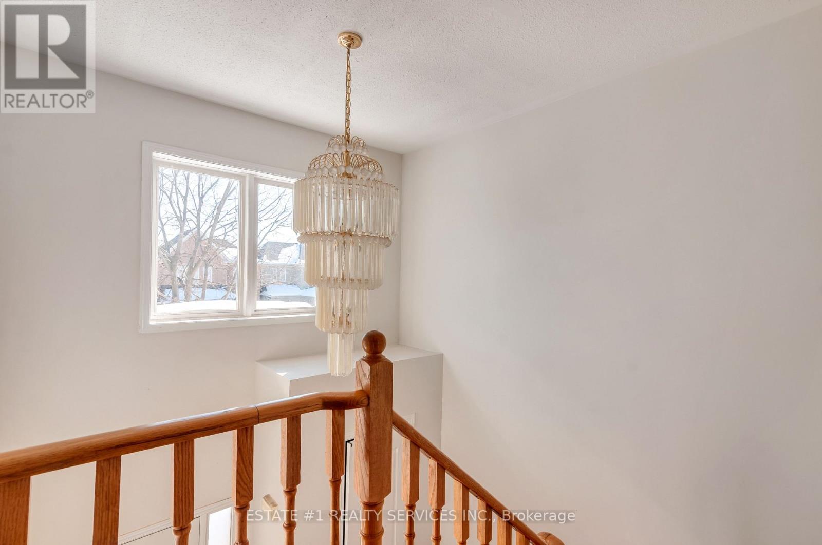 63 Tideland Drive, Brampton, Ontario  L7A 2W1 - Photo 15 - W12846288