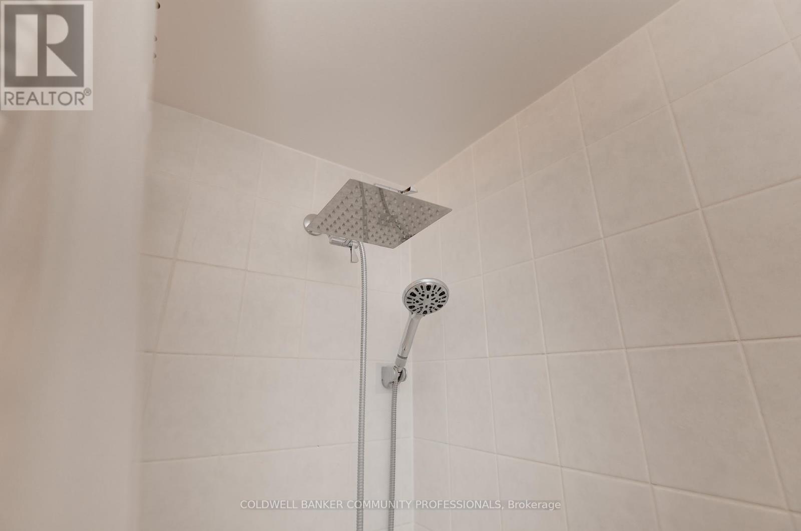 404 - 3060 Rotary Way, Burlington, Ontario  L7M 0G9 - Photo 14 - W12846342