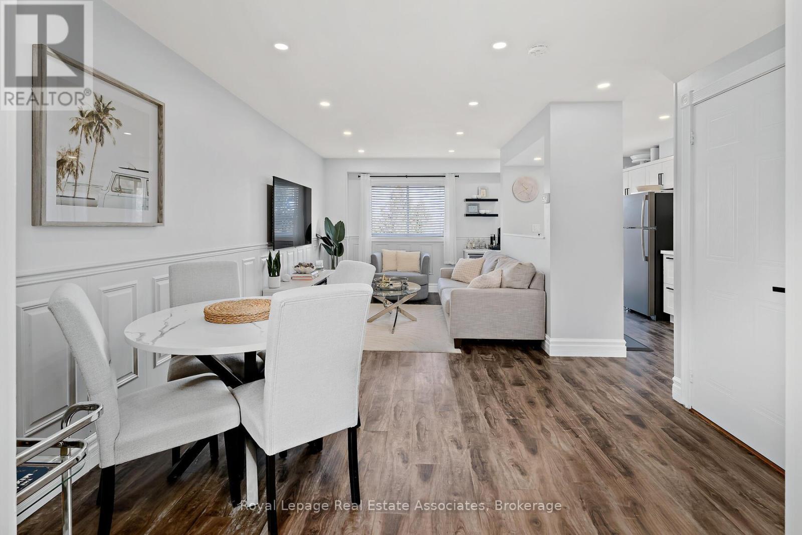 19 Stewart Maclaren Road, Halton Hills, Ontario  L7G 5L8 - Photo 6 - W12846396