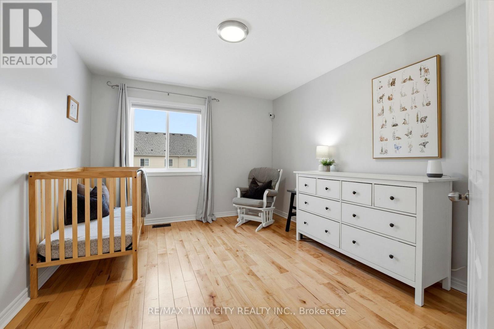 9 Patterson Drive, North Dumfries, Ontario  N0B 1E0 - Photo 14 - X12846248