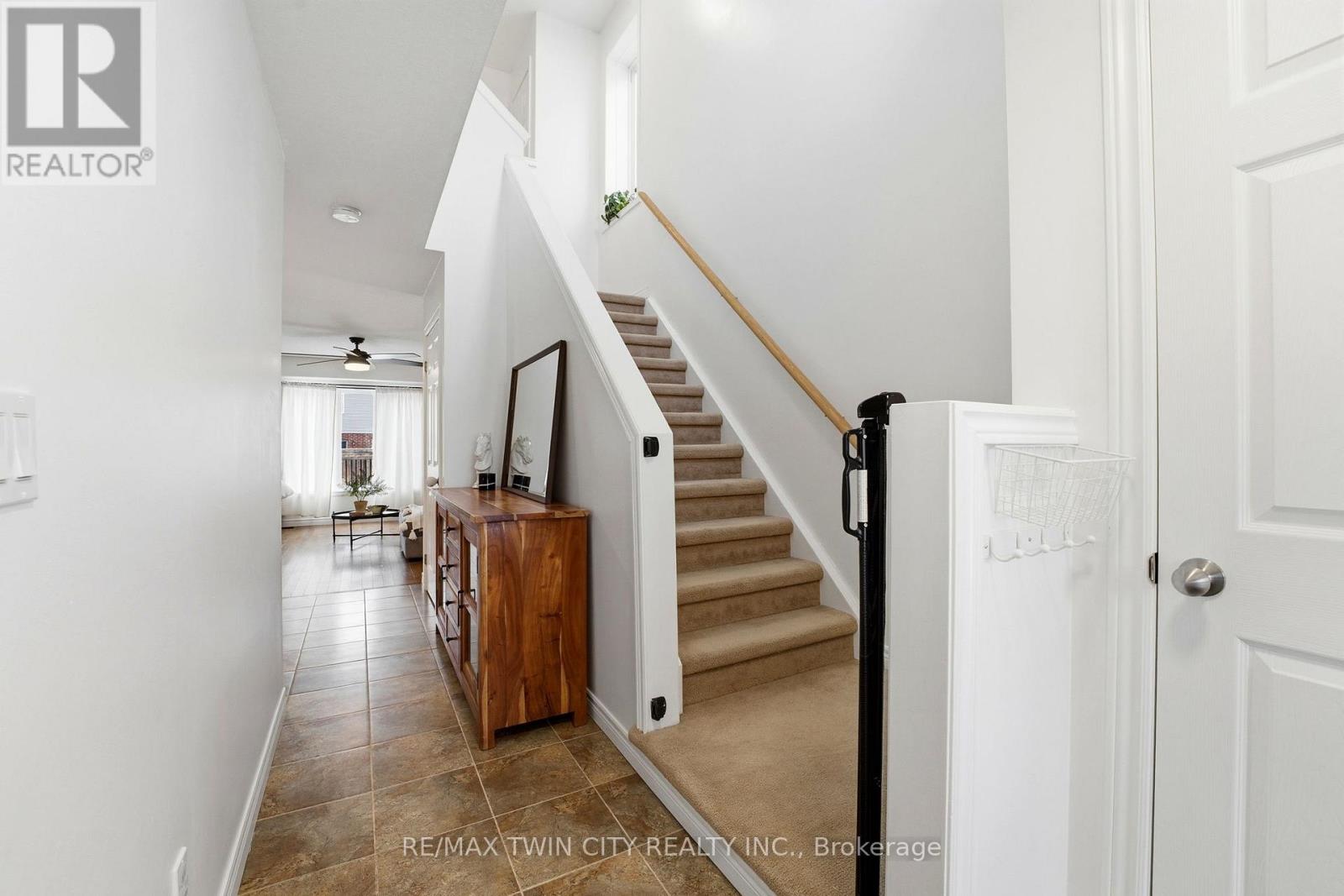 9 Patterson Drive, North Dumfries, Ontario  N0B 1E0 - Photo 9 - X12846248