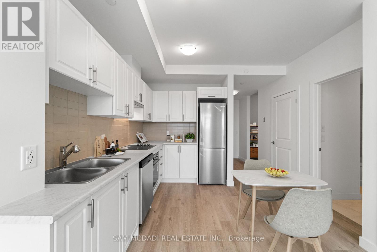 505 - 461 Green Road, Hamilton, Ontario  L8E 5B4 - Photo 27 - X12846254