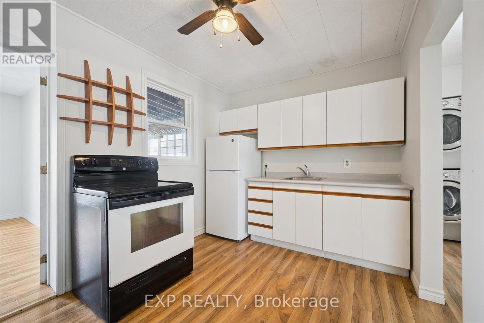 253 Sydney Street S, Kitchener, Ontario  N2G 3V8 - Photo 7 - X12846268