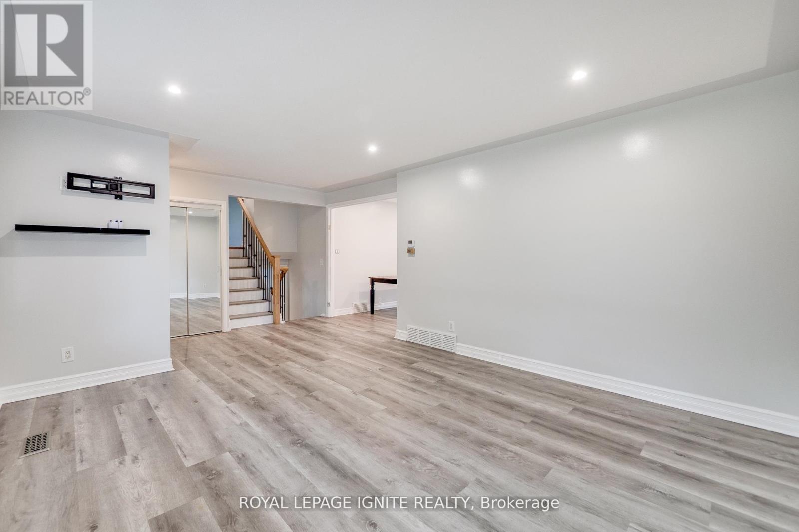 1761 Daleview Crescent, Cambridge, Ontario  N3H 4R4 - Photo 9 - X12846296