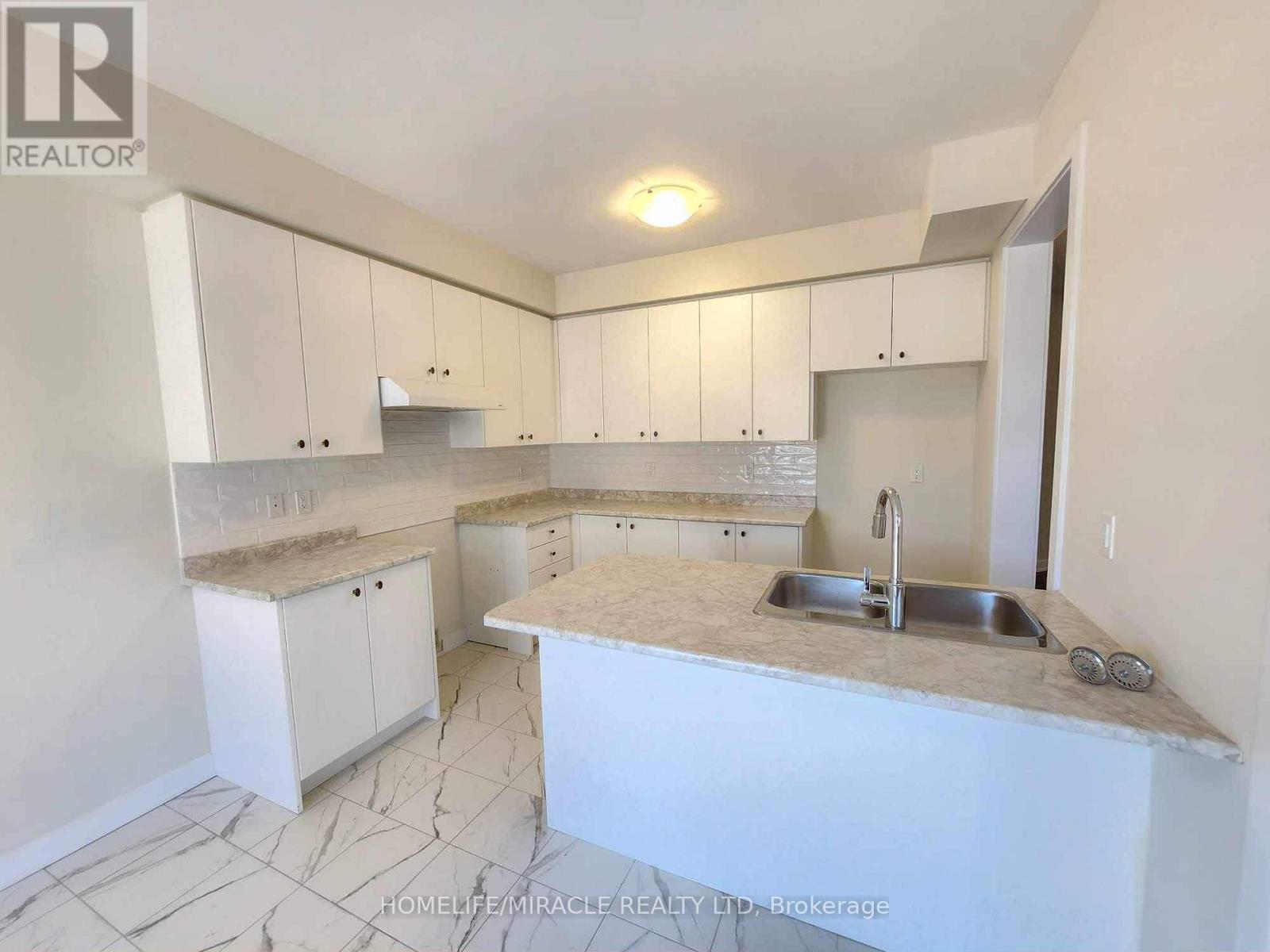 70 Eastbridge Avenue, Welland, Ontario  L3B 0M2 - Photo 15 - X12846314