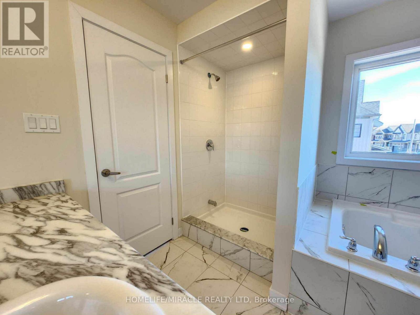 70 Eastbridge Avenue, Welland, Ontario  L3B 0M2 - Photo 20 - X12846314