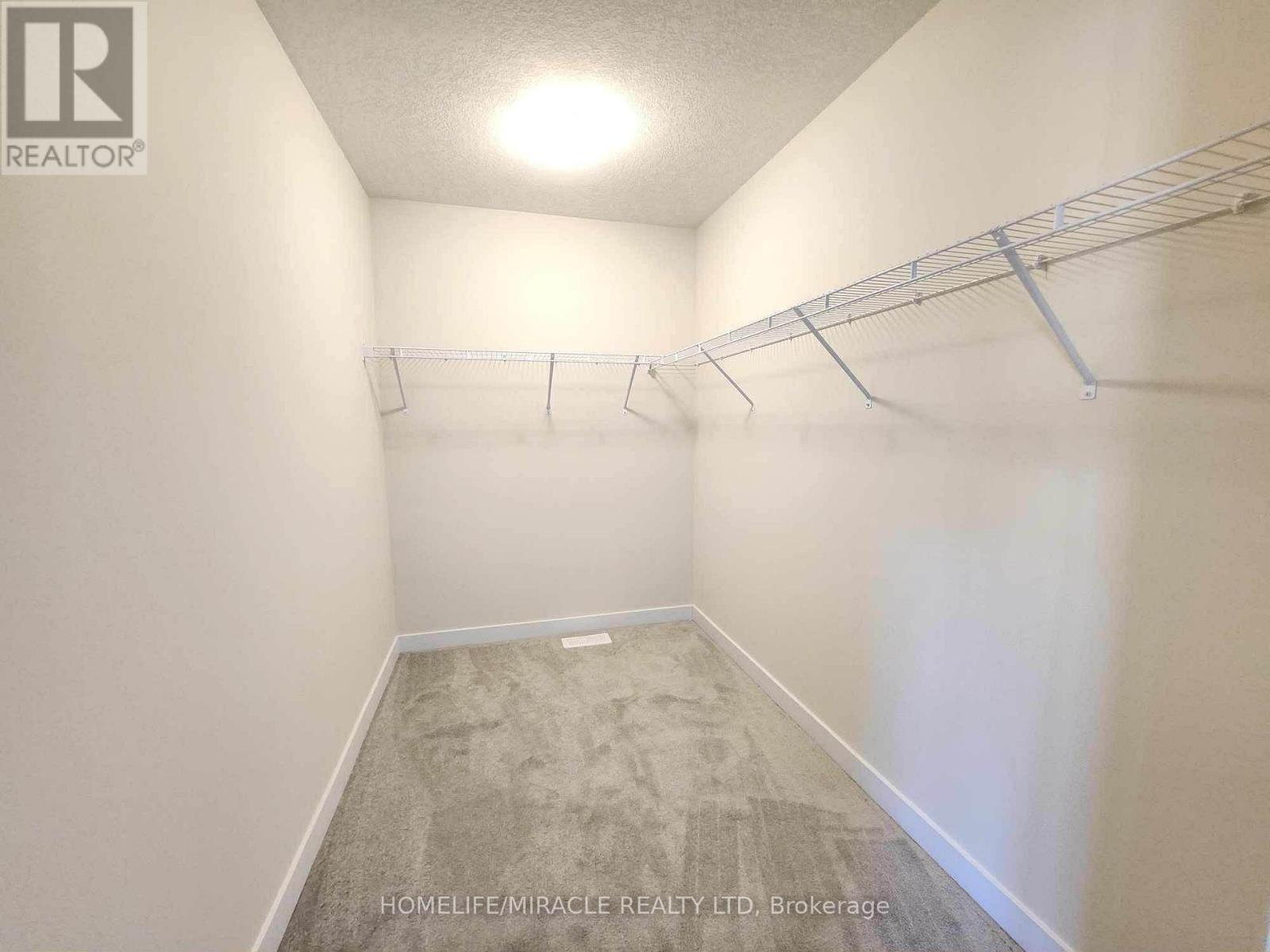 70 Eastbridge Avenue, Welland, Ontario  L3B 0M2 - Photo 21 - X12846314