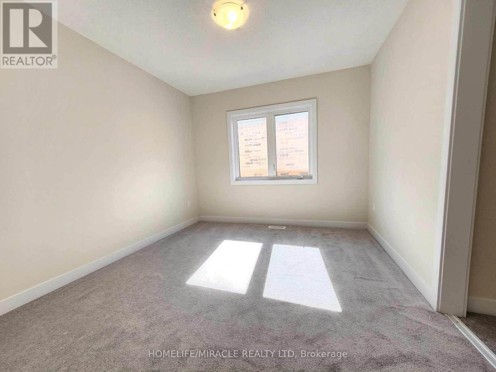 70 Eastbridge Avenue, Welland, Ontario  L3B 0M2 - Photo 22 - X12846314