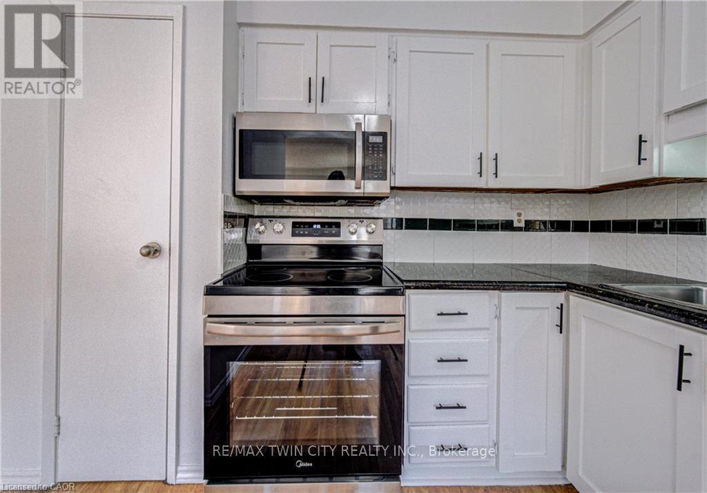 277 Pioneer Drive, Kitchener, Ontario  N2P 1M9 - Photo 14 - X12846318