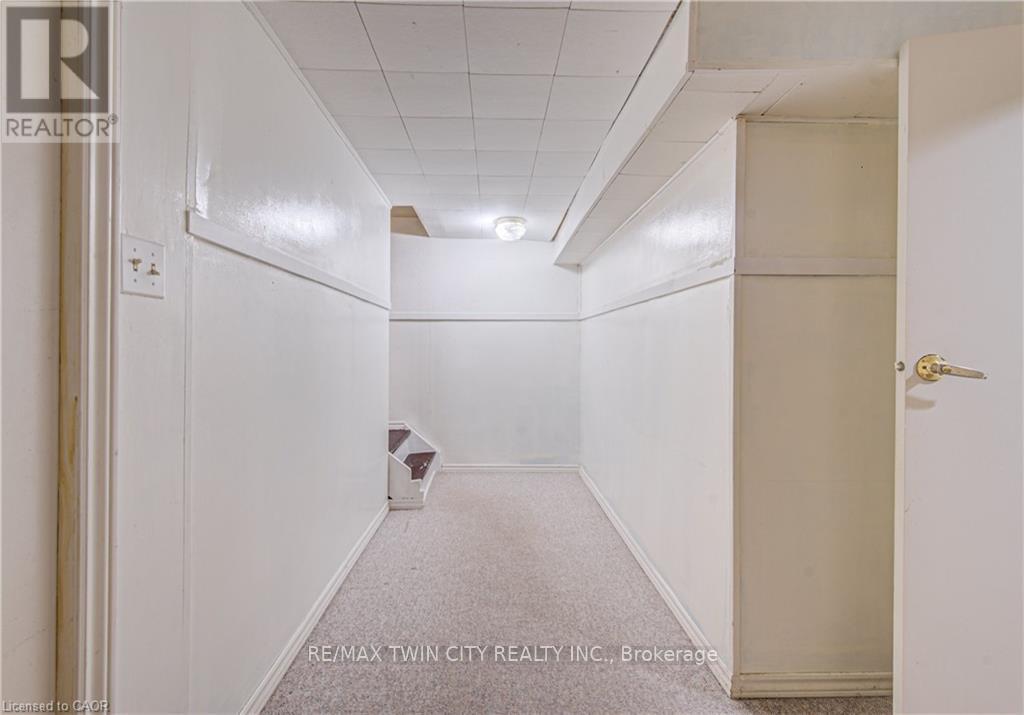 277 Pioneer Drive, Kitchener, Ontario  N2P 1M9 - Photo 24 - X12846318