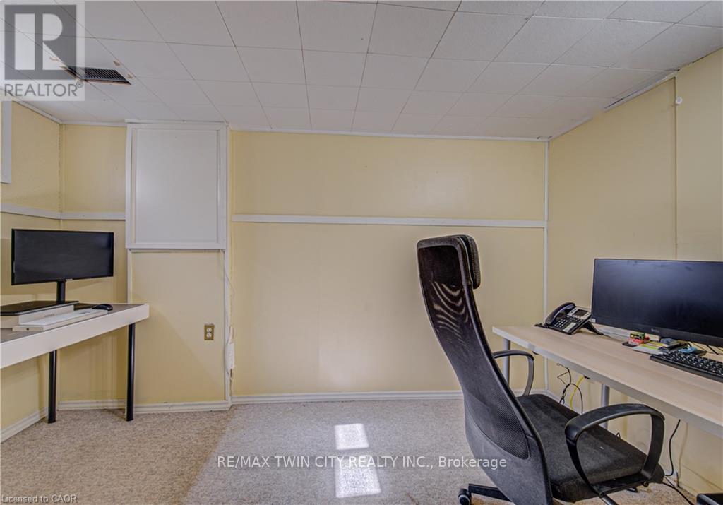 277 Pioneer Drive, Kitchener, Ontario  N2P 1M9 - Photo 27 - X12846318