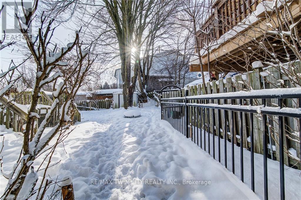 71 Shadeland Crescent, Kitchener, Ontario  N2M 2J1 - Photo 34 - X12846394