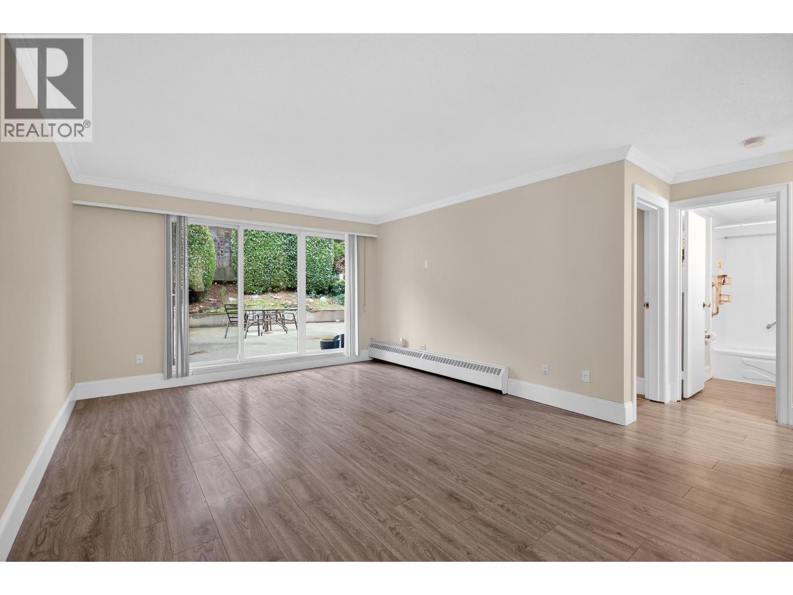 106 1045 Howie Avenue, Coquitlam, British Columbia  V3J 1T5 - Photo 12 - R3095272