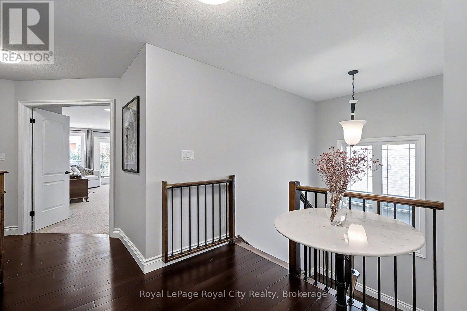 8 Zaduk Place, Guelph, Ontario  N1G 0A7 - Photo 15 - X12846240