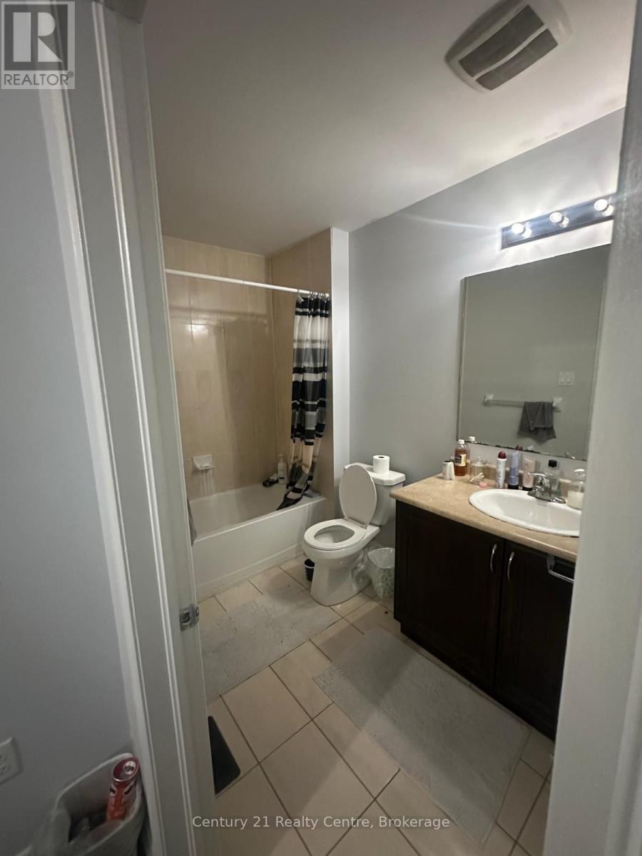 3 Almond Street, Brampton, Ontario  L6P 3W2 - Photo 10 - W12816252