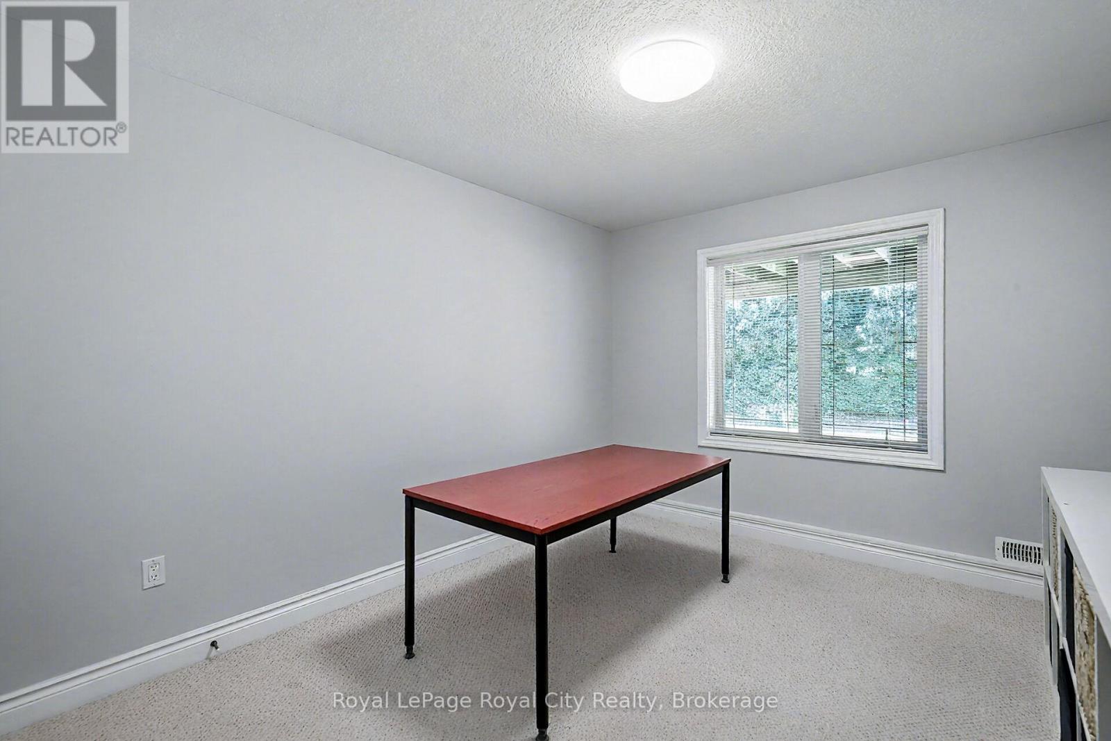 8 Zaduk Place, Guelph, Ontario  N1G 0A7 - Photo 37 - X12846240