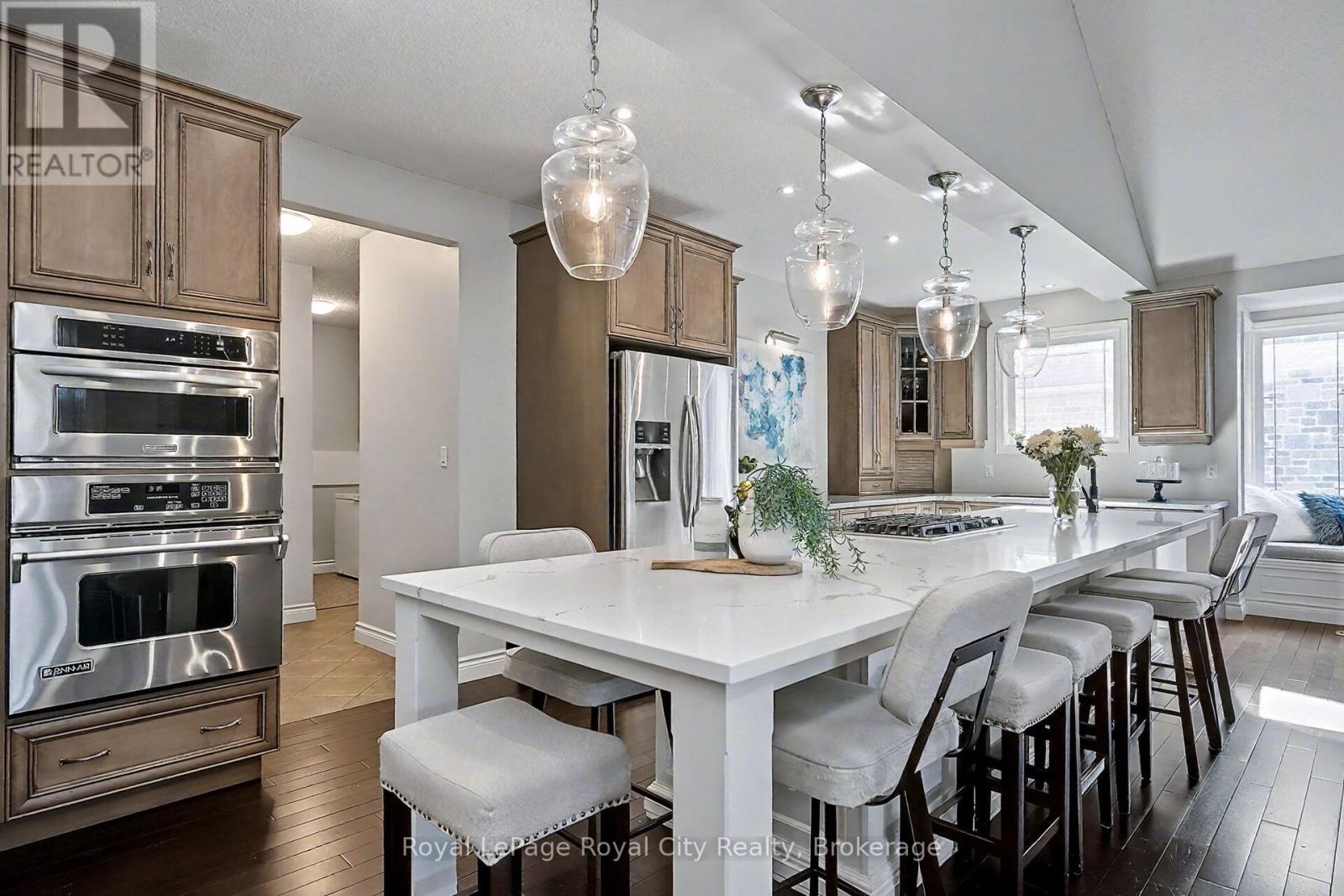 8 Zaduk Place, Guelph, Ontario  N1G 0A7 - Photo 4 - X12846240