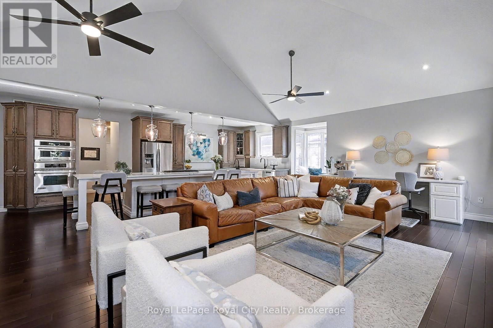 8 Zaduk Place, Guelph, Ontario  N1G 0A7 - Photo 3 - X12846240