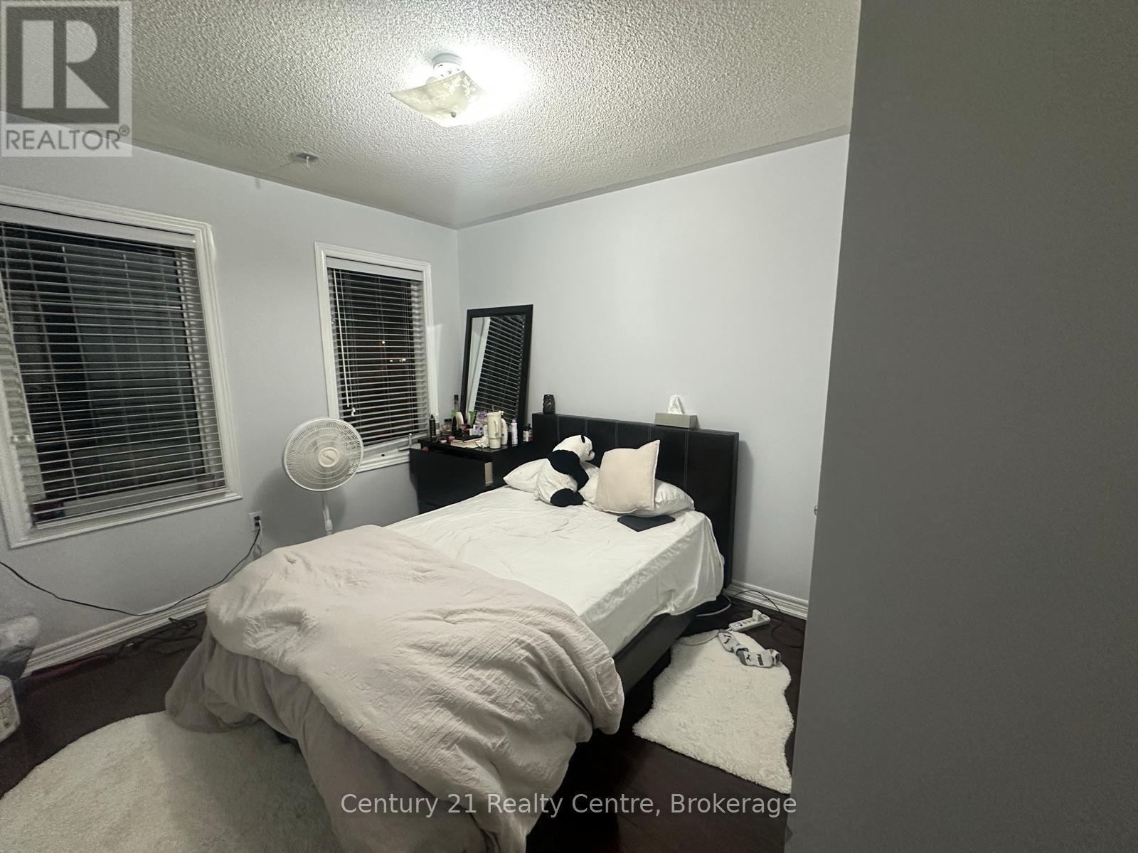 3 Almond Street, Brampton, Ontario  L6P 3W2 - Photo 7 - W12816252