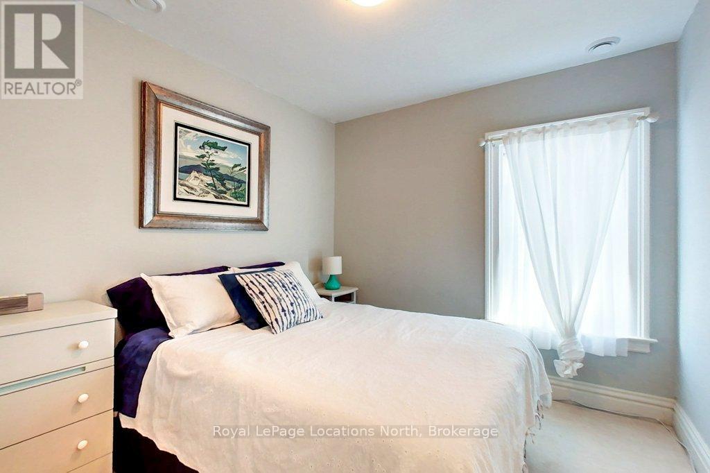 138 Bruce Street S, Blue Mountains, Ontario  N0H 2P0 - Photo 28 - X12438420