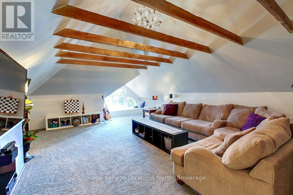 138 Bruce Street S, Blue Mountains, Ontario  N0H 2P0 - Photo 32 - X12438420