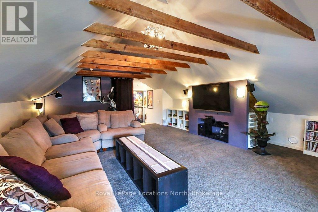 138 Bruce Street S, Blue Mountains, Ontario  N0H 2P0 - Photo 33 - X12438420