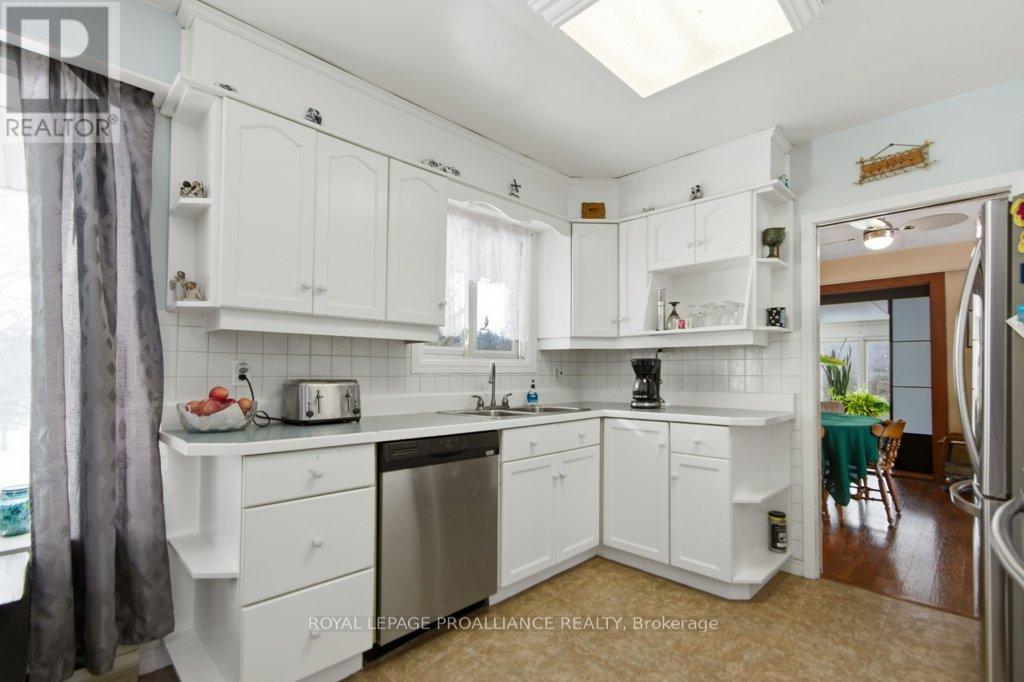 61 Lafferty Road, Quinte West, Ontario  K8V 5P7 - Photo 15 - X12846444