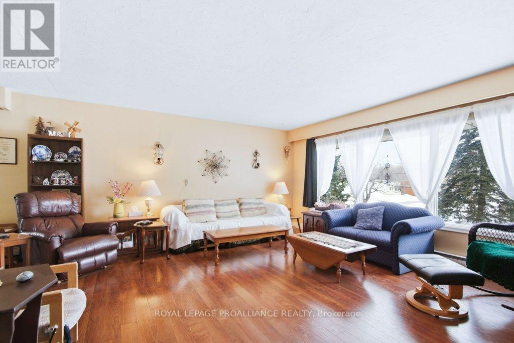 61 Lafferty Road, Quinte West, Ontario  K8V 5P7 - Photo 5 - X12846444