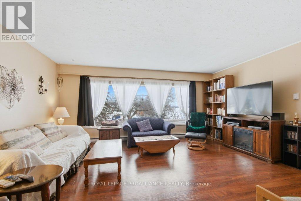 61 Lafferty Road, Quinte West, Ontario  K8V 5P7 - Photo 6 - X12846444