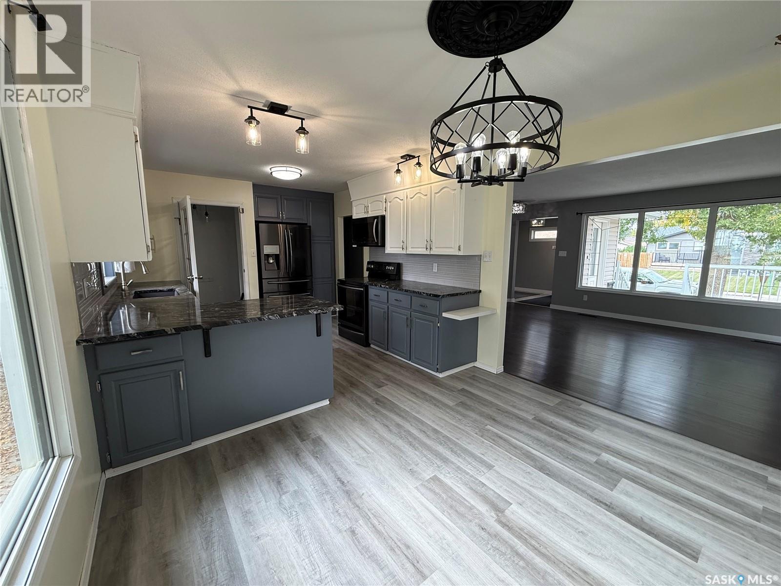 20 Scott Crescent, Weyburn, Saskatchewan  S4H 1T6 - Photo 11 - SK004329