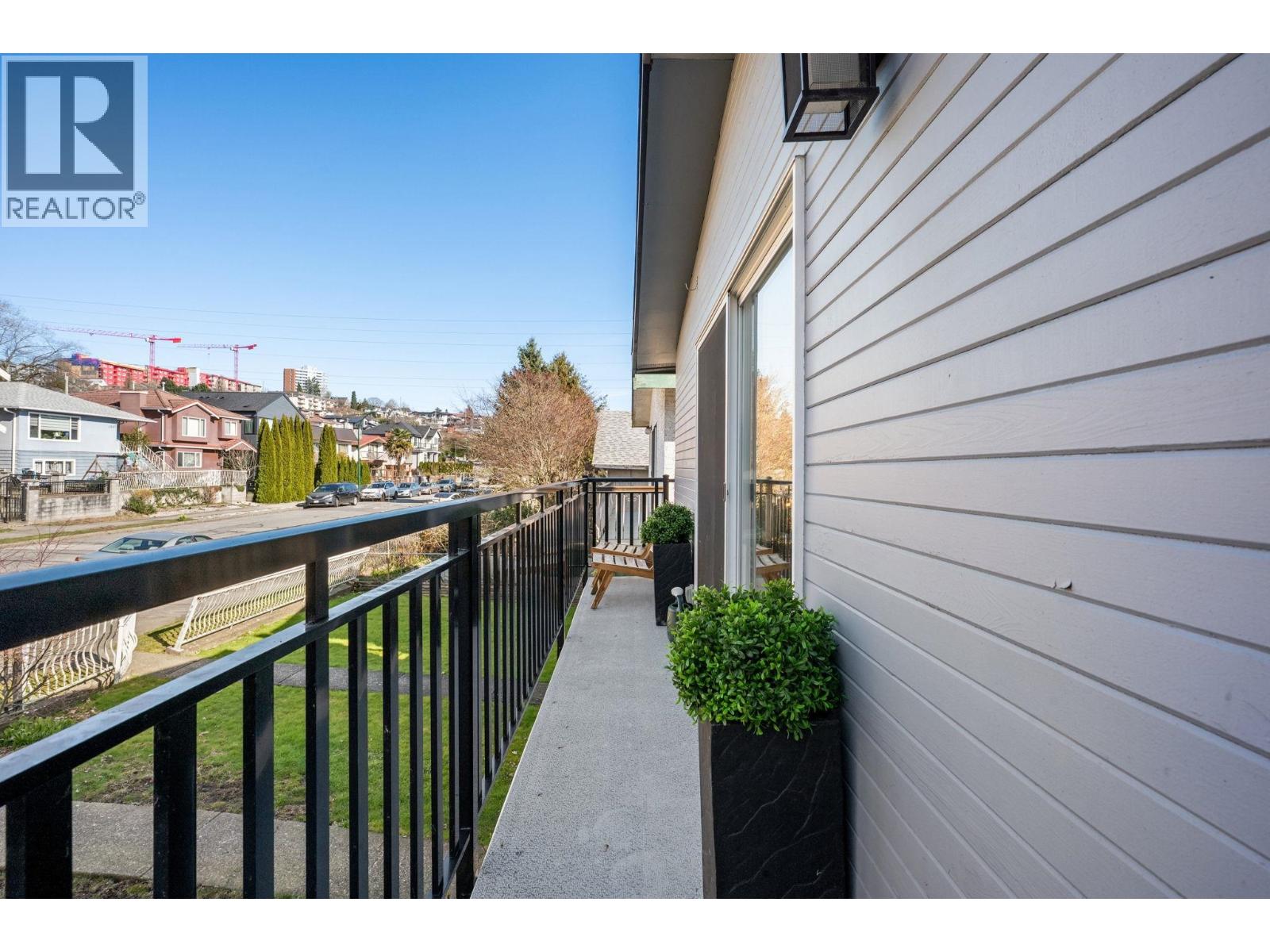 3616 E Georgia Street, Vancouver, British Columbia  V5K 2M1 - Photo 8 - R3096082