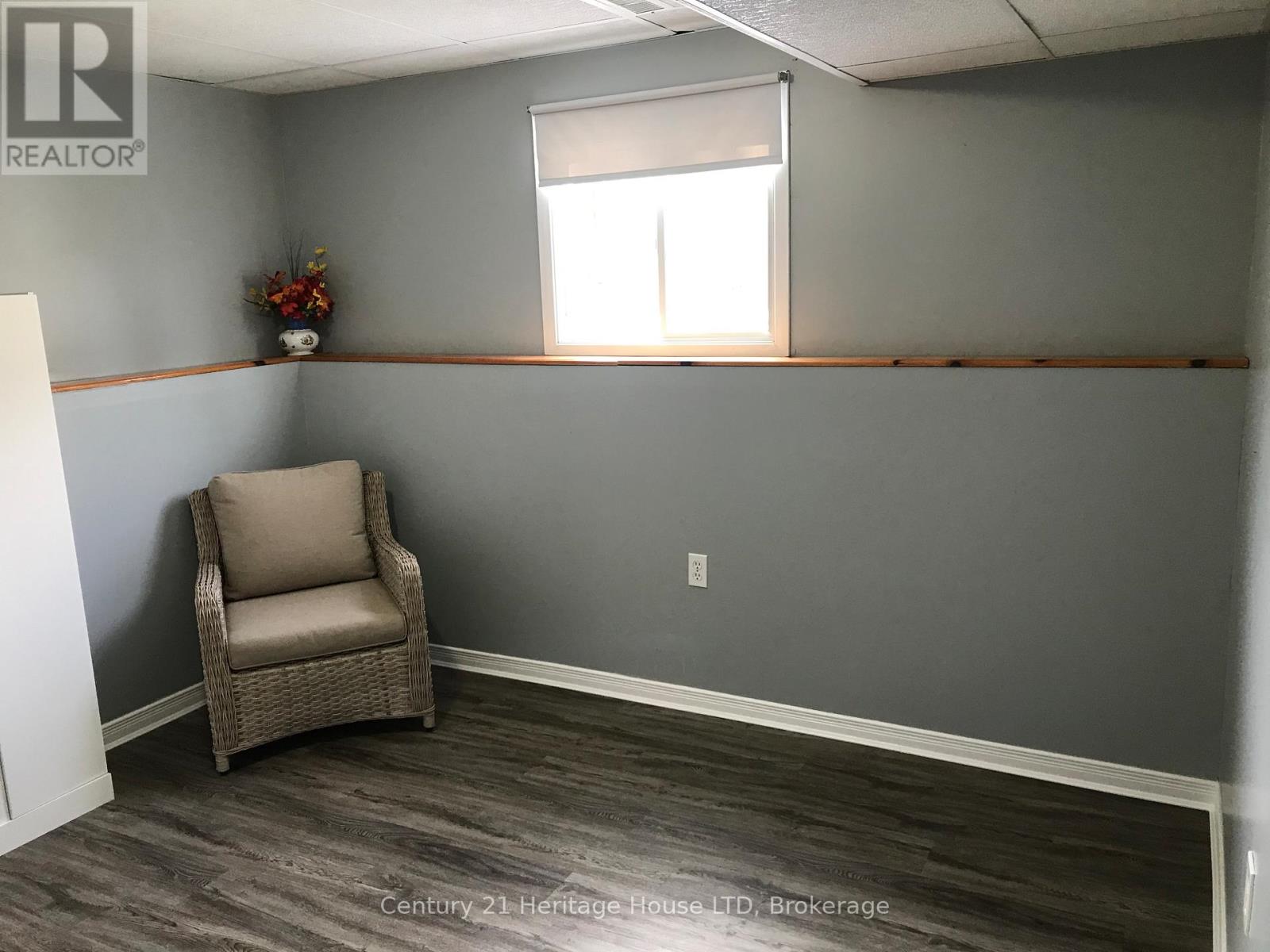 25 Nelson Avenue, Fort Erie, Ontario  L2A 5K7 - Photo 25 - X12828246