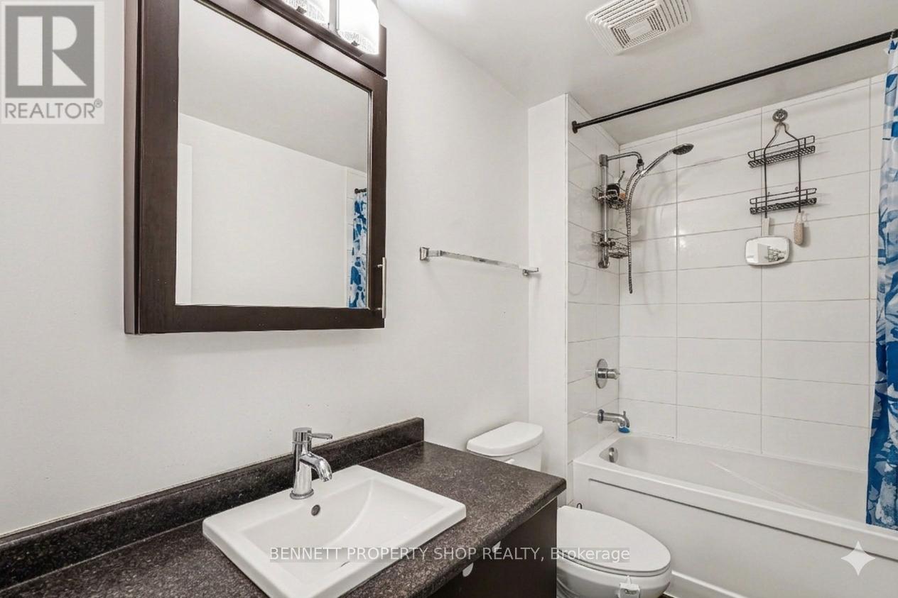 2005 - 242 Rideau Street, Ottawa, Ontario  K1N 0B7 - Photo 5 - X12846408