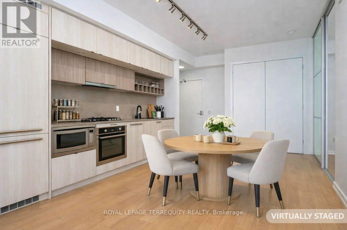 501 - 138 St Helens Avenue, Toronto, Ontario M6H 0B8 - Photo 8 - C12844966