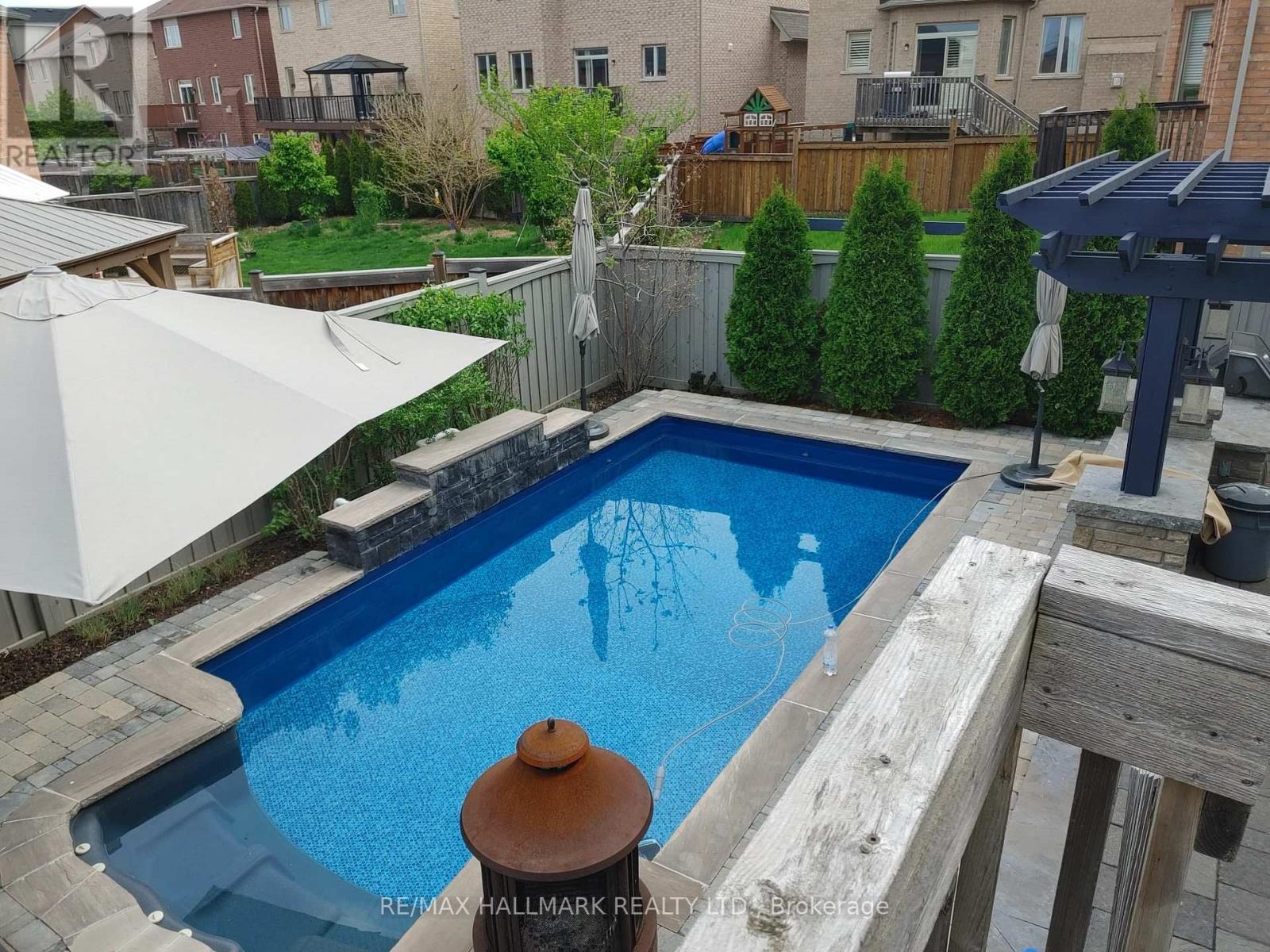 1135 Cenotaph Boulevard, Newmarket, Ontario  L3X 0A7 - Photo 47 - N12841760