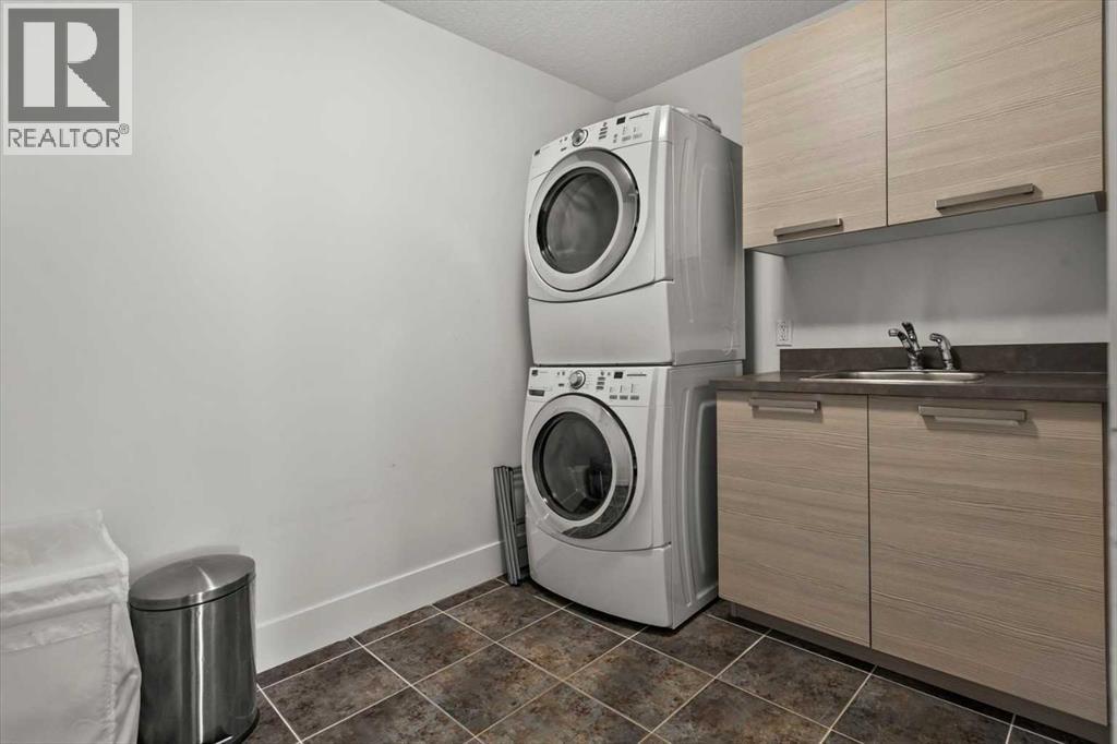 3018 30 Street Sw, Calgary, Alberta  T3E 2M6 - Photo 33 - A2281634