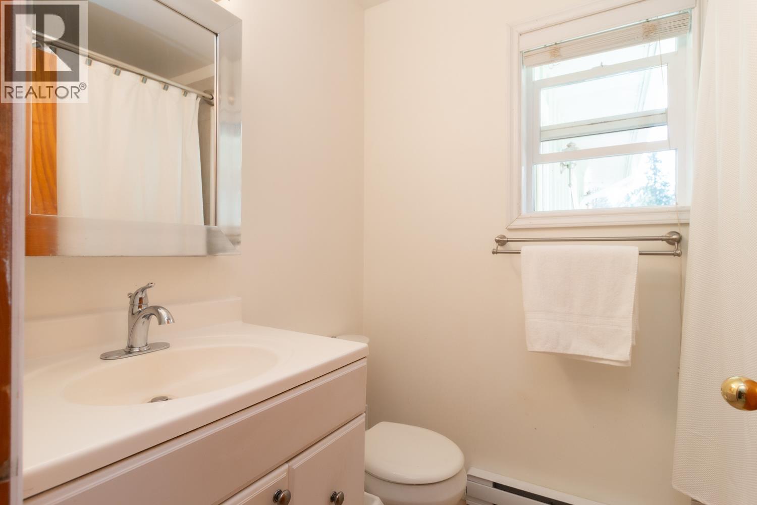 40409 Perth Drive, Squamish, British Columbia  V0N 1T0 - Photo 23 - R3096254